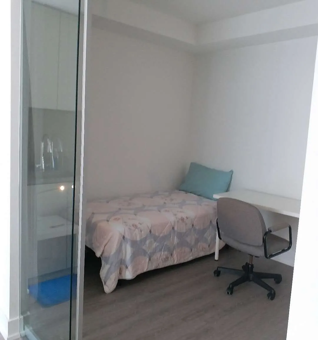1 bed, $1,350 — Photo 4