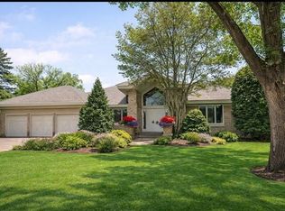 11626 Cedar Pass, Minnetonka, MN 55305