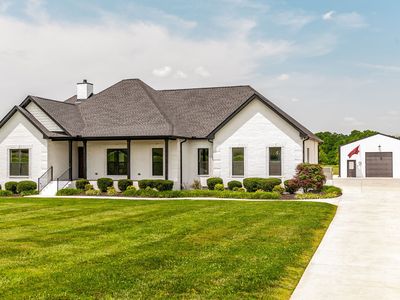 1257 Rock Springs Rd, Bethpage, TN, 37022