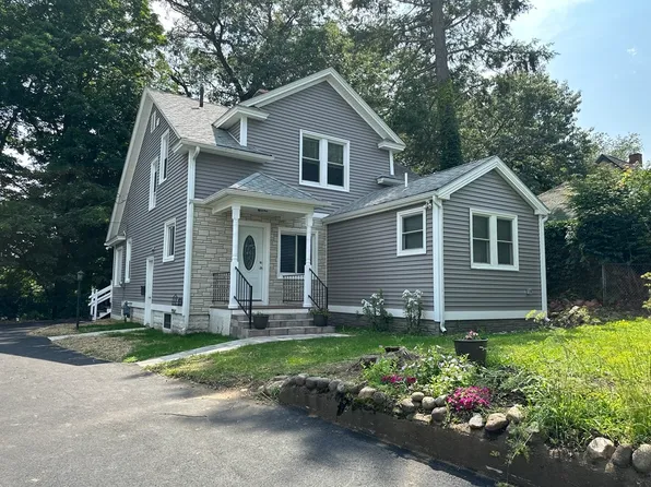 38 Ames Ave, West Springfield, MA 01089