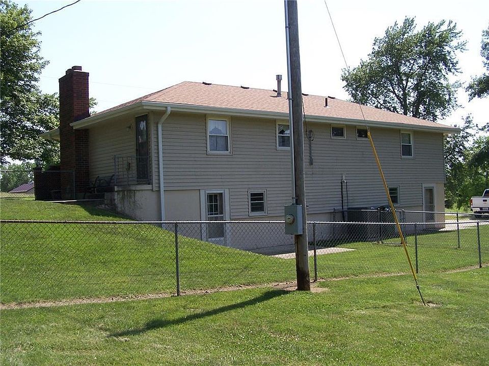 2nd image of 18208 E 253rd St