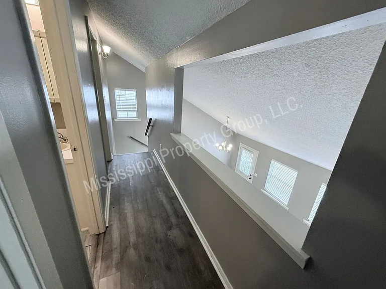 1 Woodward Pl — Photo 16