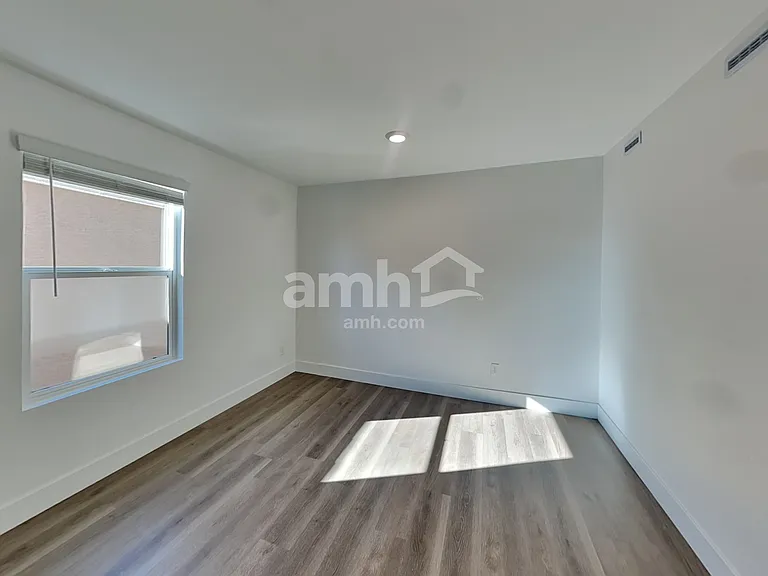 5835 Astapor St — Photo 12