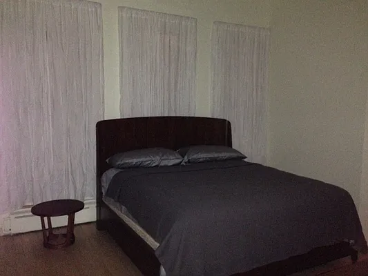 Rented by Ozymandius Realty | media 6