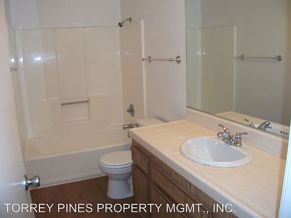 5th image of 1289 E Grand Ave APT 106