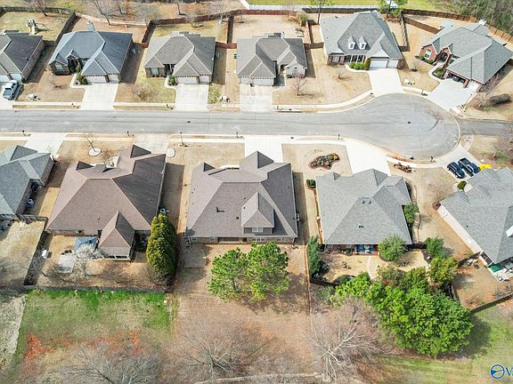 3rd image of 208 N Mossy Creek Cir NW