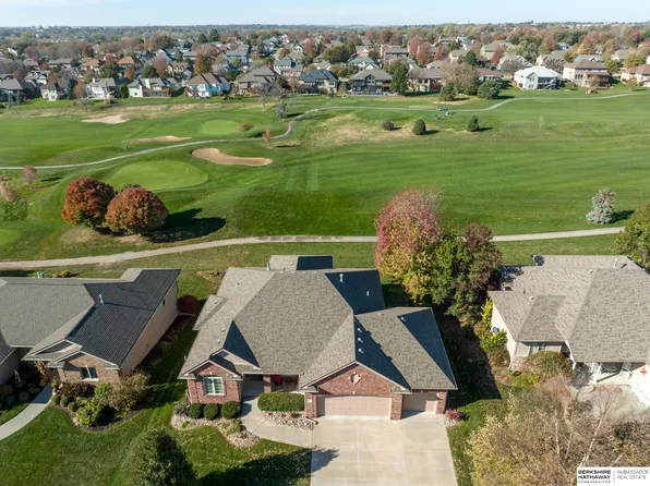 206 Allison Ave, Papillion, NE 68133