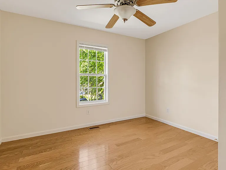 101 Kodiak Ct — Photo 9