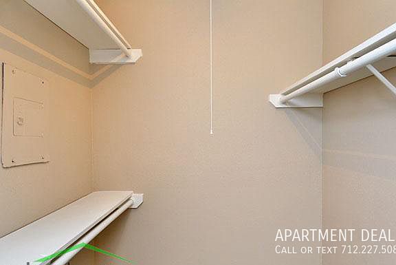 5th image of 10809 Greencreek Dr #3290