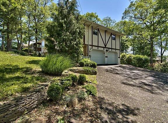 4th image of 53 Woodlawn Dr