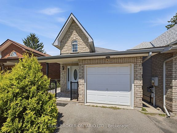 3rd image of 5 John Harvey St