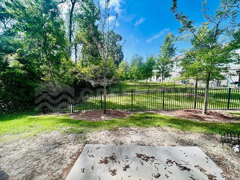 294 Aralia Ln — Photo 36