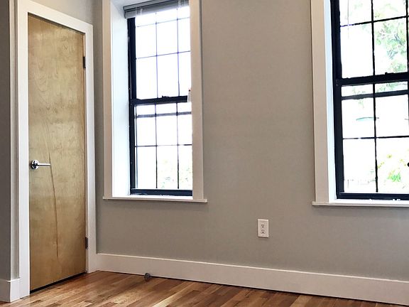 5th image of 717 Macdonough St #2