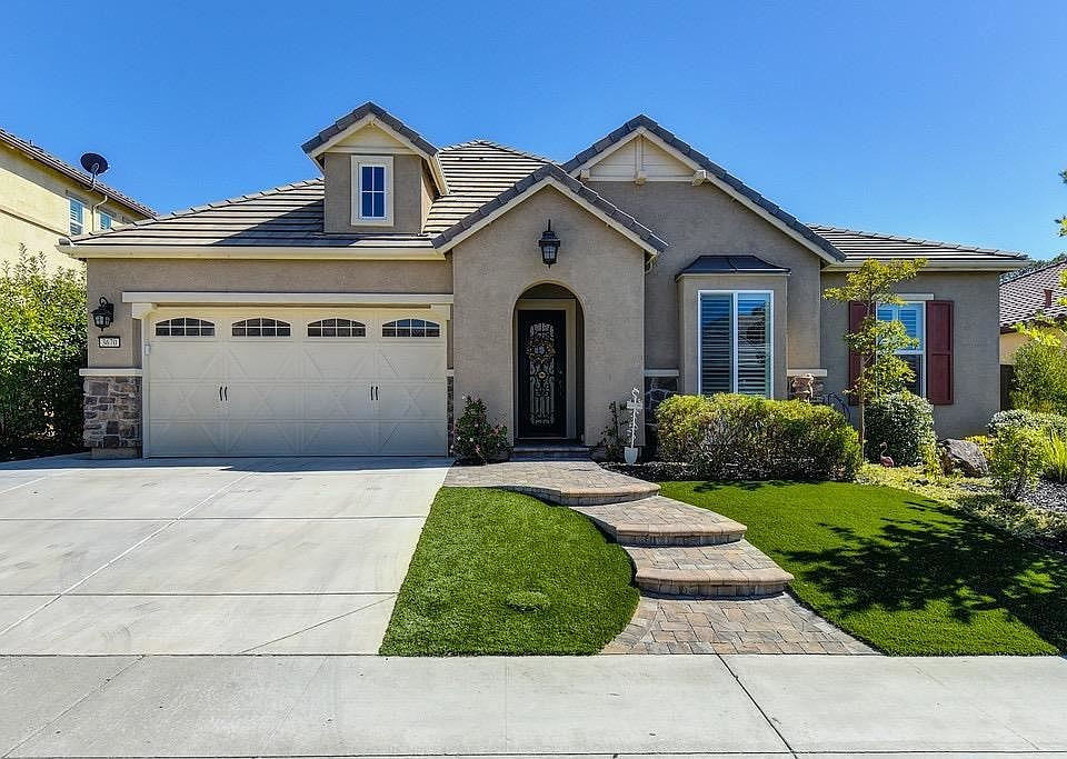 2nd image of 3670 Copperleaf St