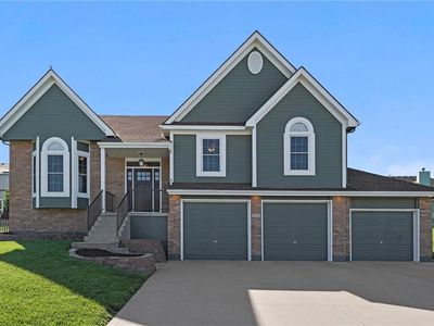 413 Bayview Dr, Raymore, MO, 64083