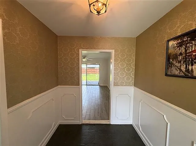 420 E William David Pkwy — Photo 3