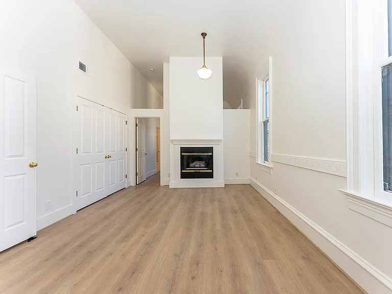 295 Durham St #E — Photo 4