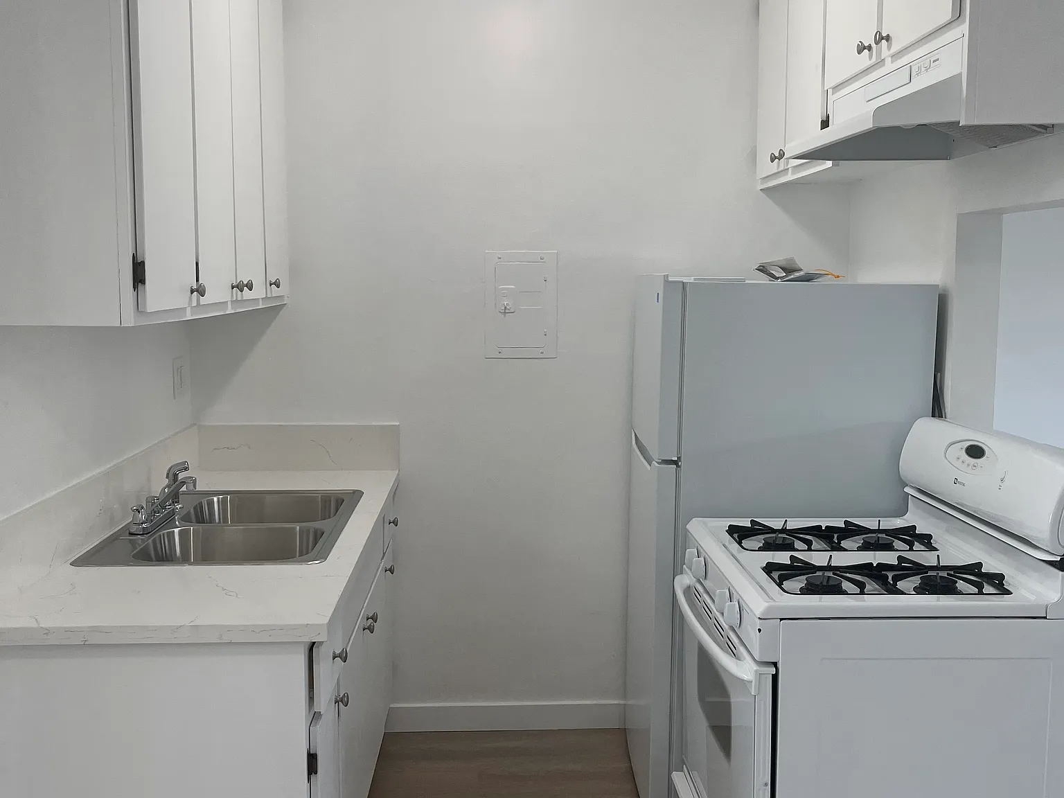 12920 Walsh Ave — Photo 3