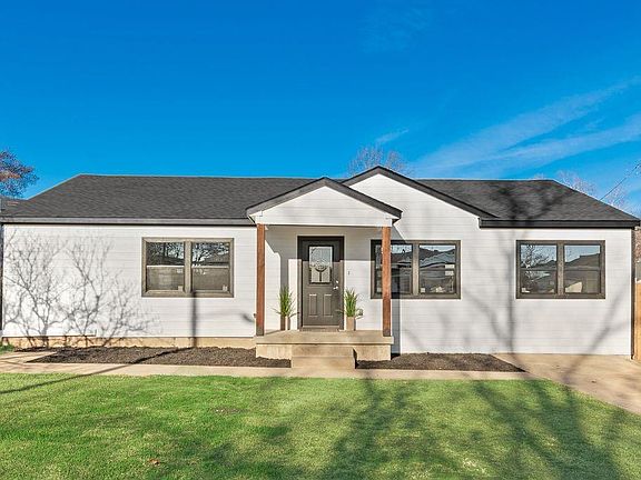 2nd image of 2505 Poinsettia Dr