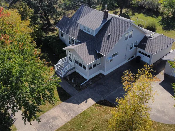 711 N 6th St, Lake City, MN 55041