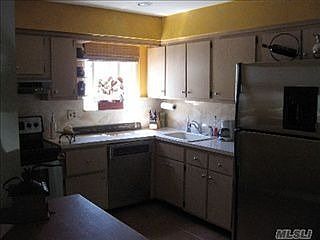 4th image of 220 N Syracuse Ave