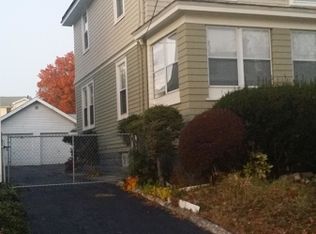 32 Clinton Ter, Irvington, NJ 07111