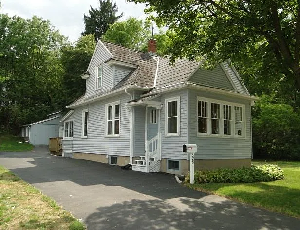 525 W Chestnut St photo 1