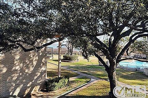 2nd image of 5816 Marina Dr #9