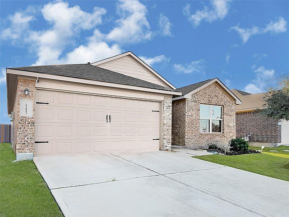 2nd image of 23143 Royal Tiger Rd