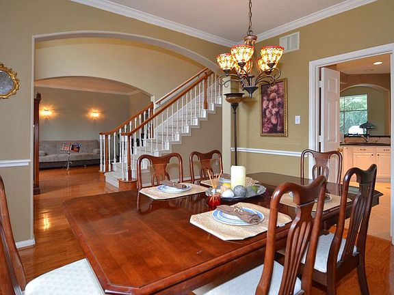 5th image of 3011 Laurel Mist Ct