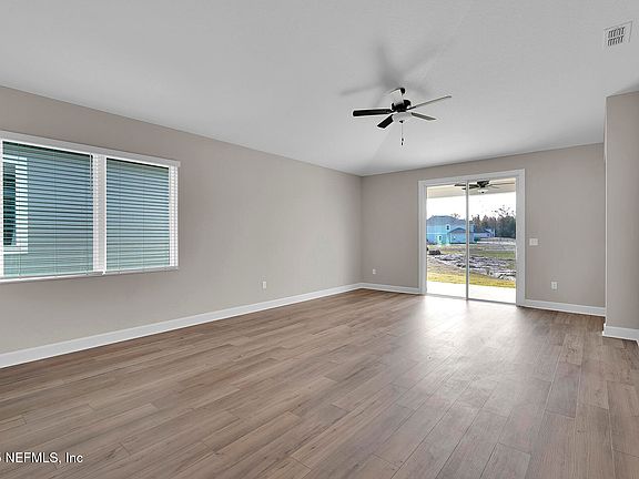 4th image of 2128 BLACK GLASS Place