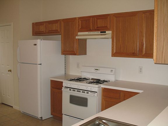 VIEW OF THIS CLEAN KITCHEN