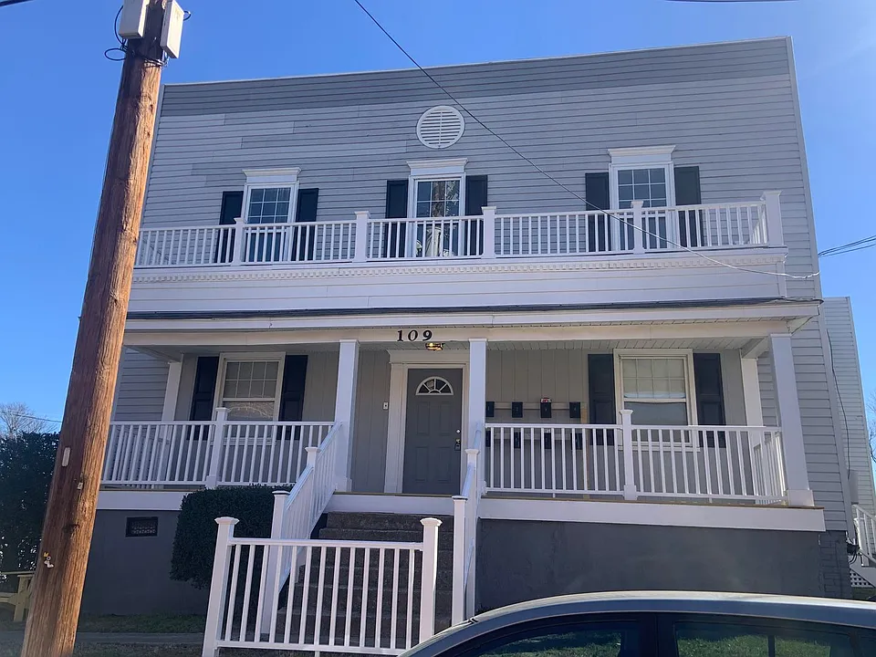 109 S Lyndon St #7