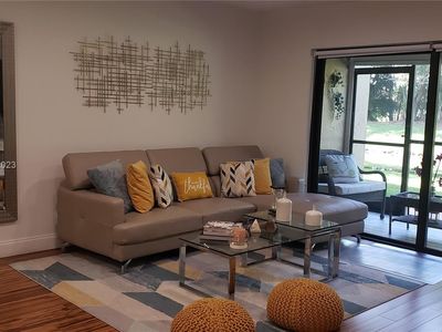 425 Lakeview Dr APT 105, Weston, FL, 33326