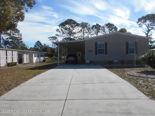 7612 Dinsmore St, Brooksville, FL 34613