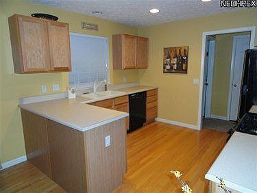 2nd image of 5195 Stonehurst Dr