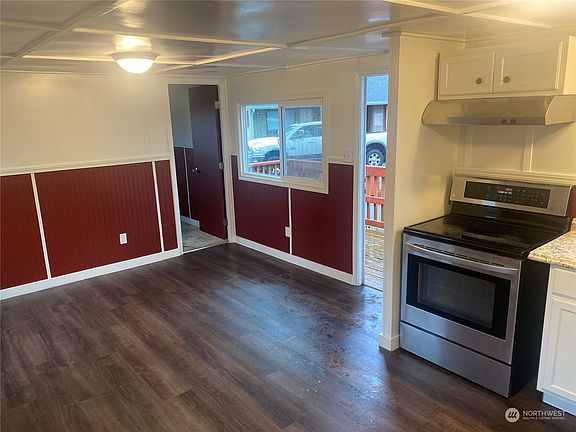 5th image of 14818 Woodbrook Drive SW #18