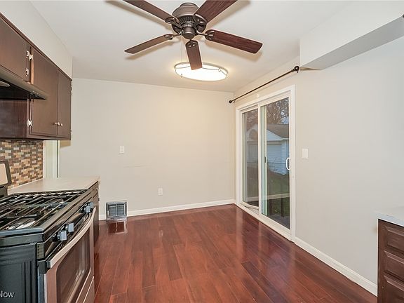 3rd image of 1225 Washington Blvd