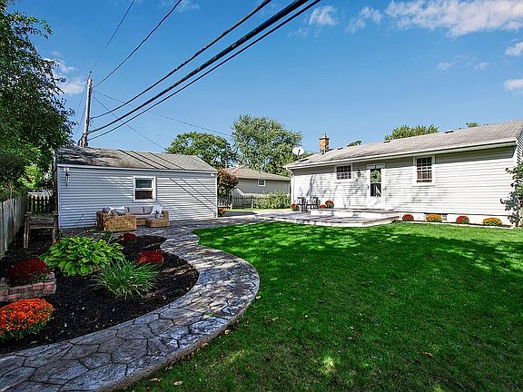 4th image of 222 Park Forest Dr