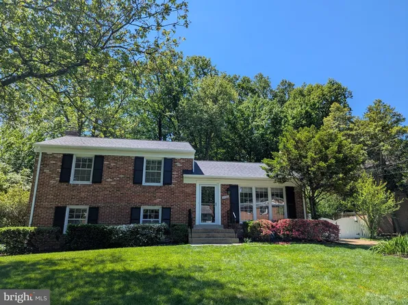 2406 Claremont Dr, Falls Church, VA 22043