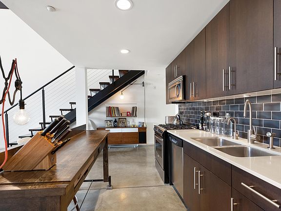 4th image of 4111 W Sunset Blvd APT 546