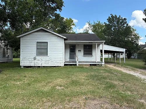 406 Omega St Photo 1