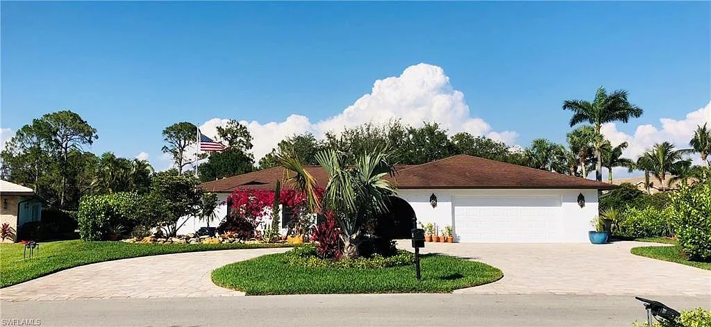 9992 Treasure Cay Ln — Photo 1