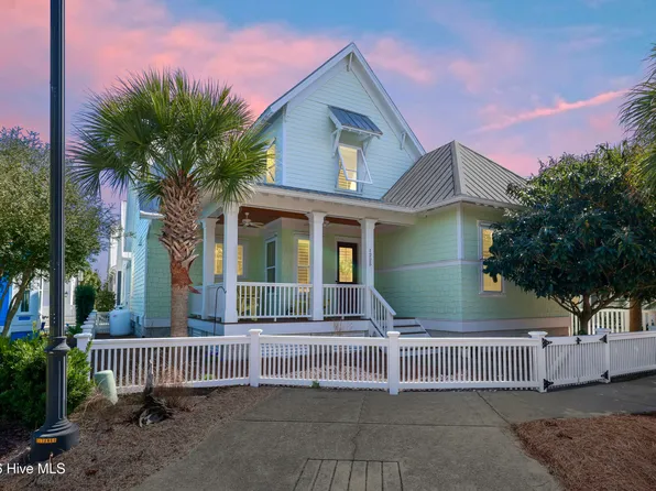 1225 Searay Lane, Carolina Beach, NC 28428