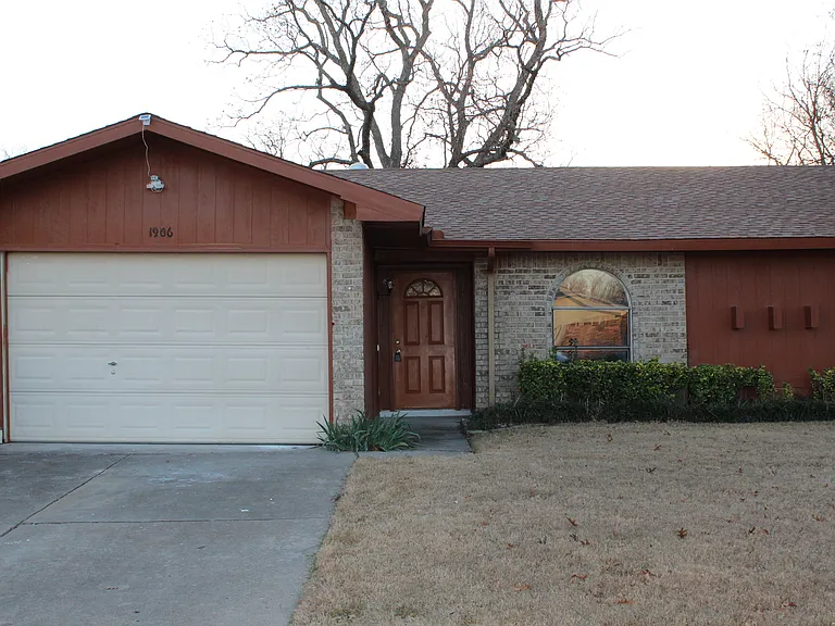 1906 Palo Duro Dr — Photo 2