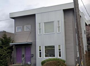 3052 63rd Ave SW #201, Seattle, WA 98116