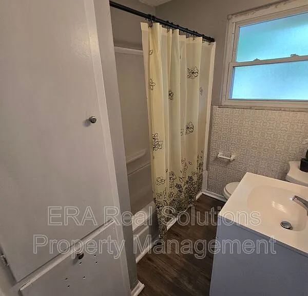 1124 Olney Dr — Photo 15