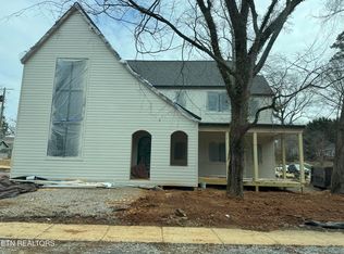 2003 Maplewood Dr, Knoxville, TN 37920