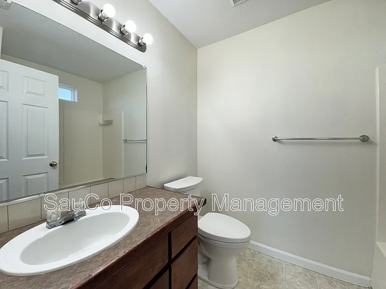 7839 NE Kian Ln — Photo 13