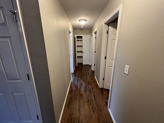 5th image of 2902 Deerfield Blvd Unit 1